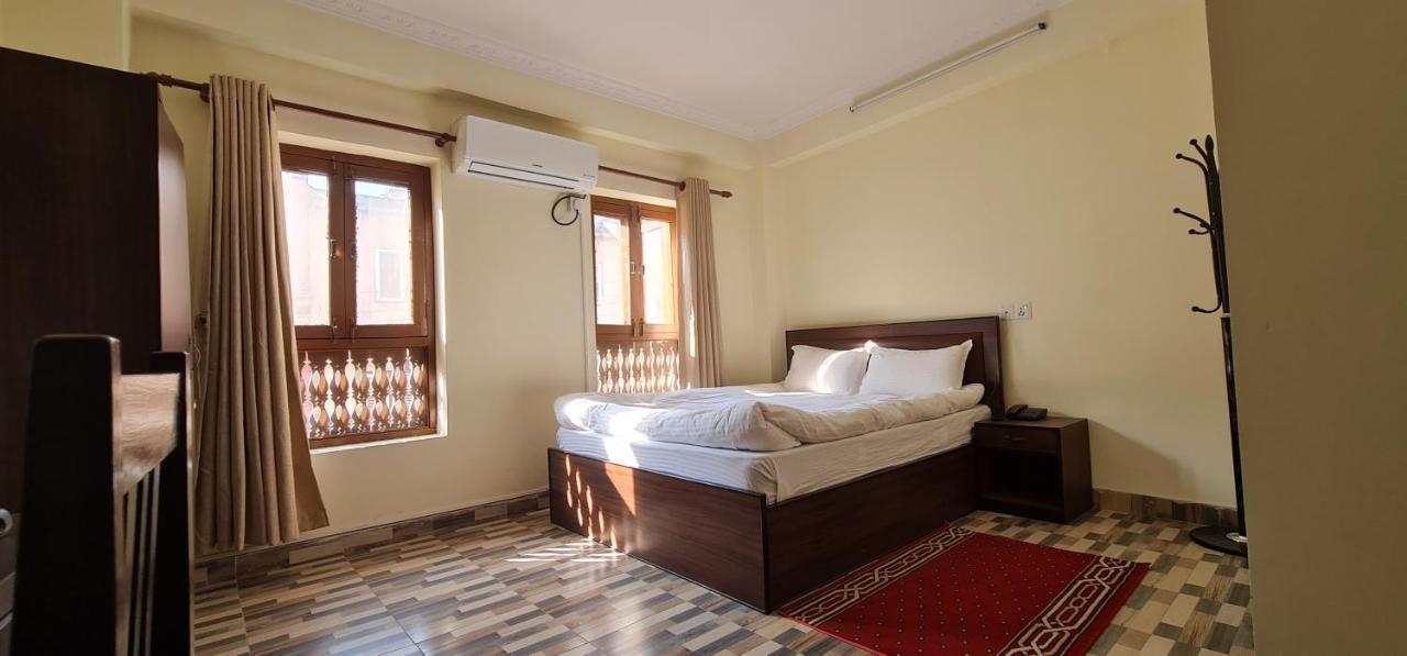 Pashupati View Hotel Kathmandu Exterior photo