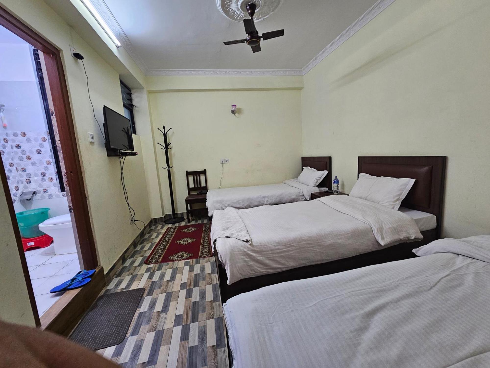 Pashupati View Hotel Kathmandu Room photo